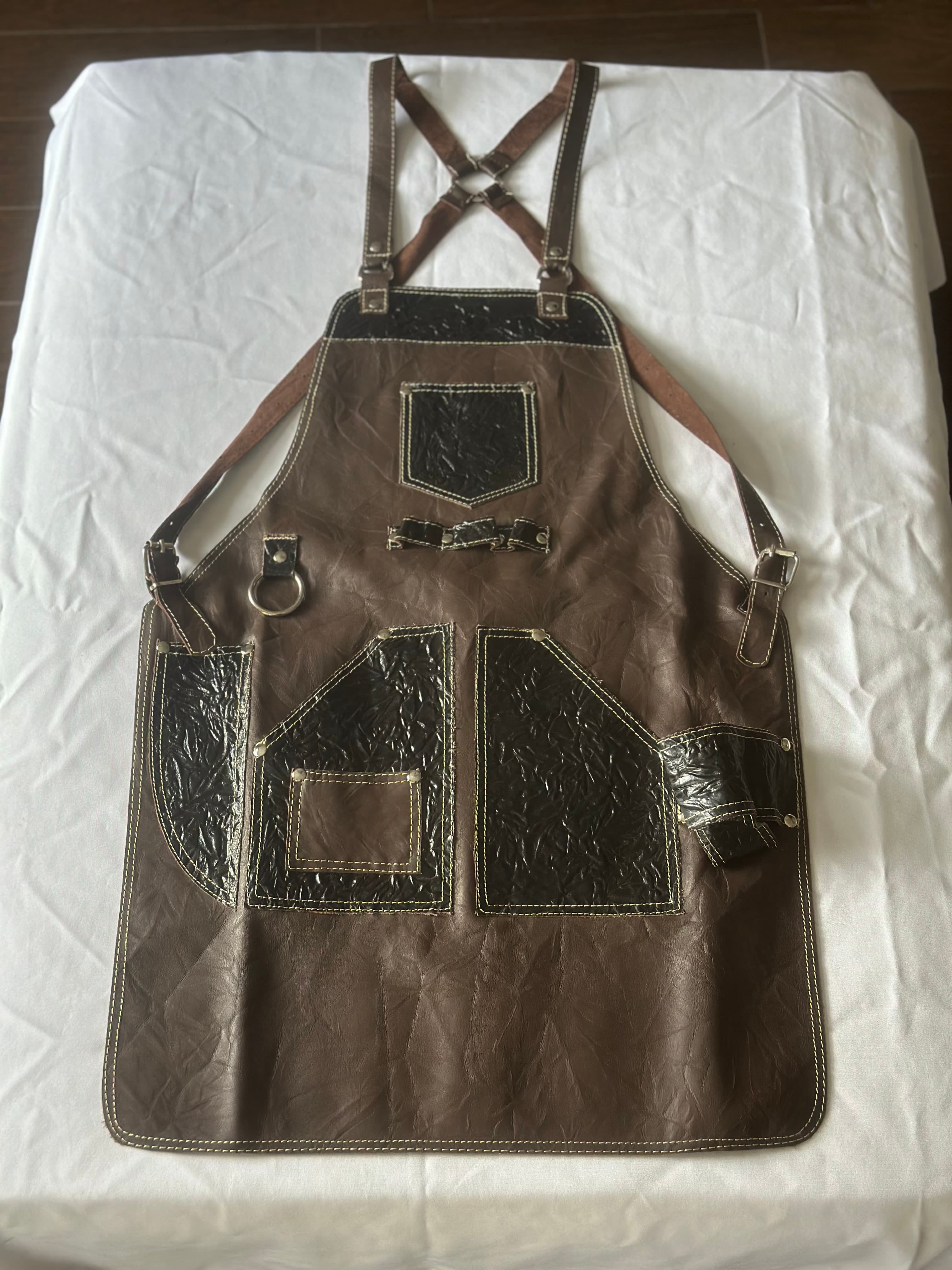 Cocoa Leather Apron with Black Crinkle Pockets