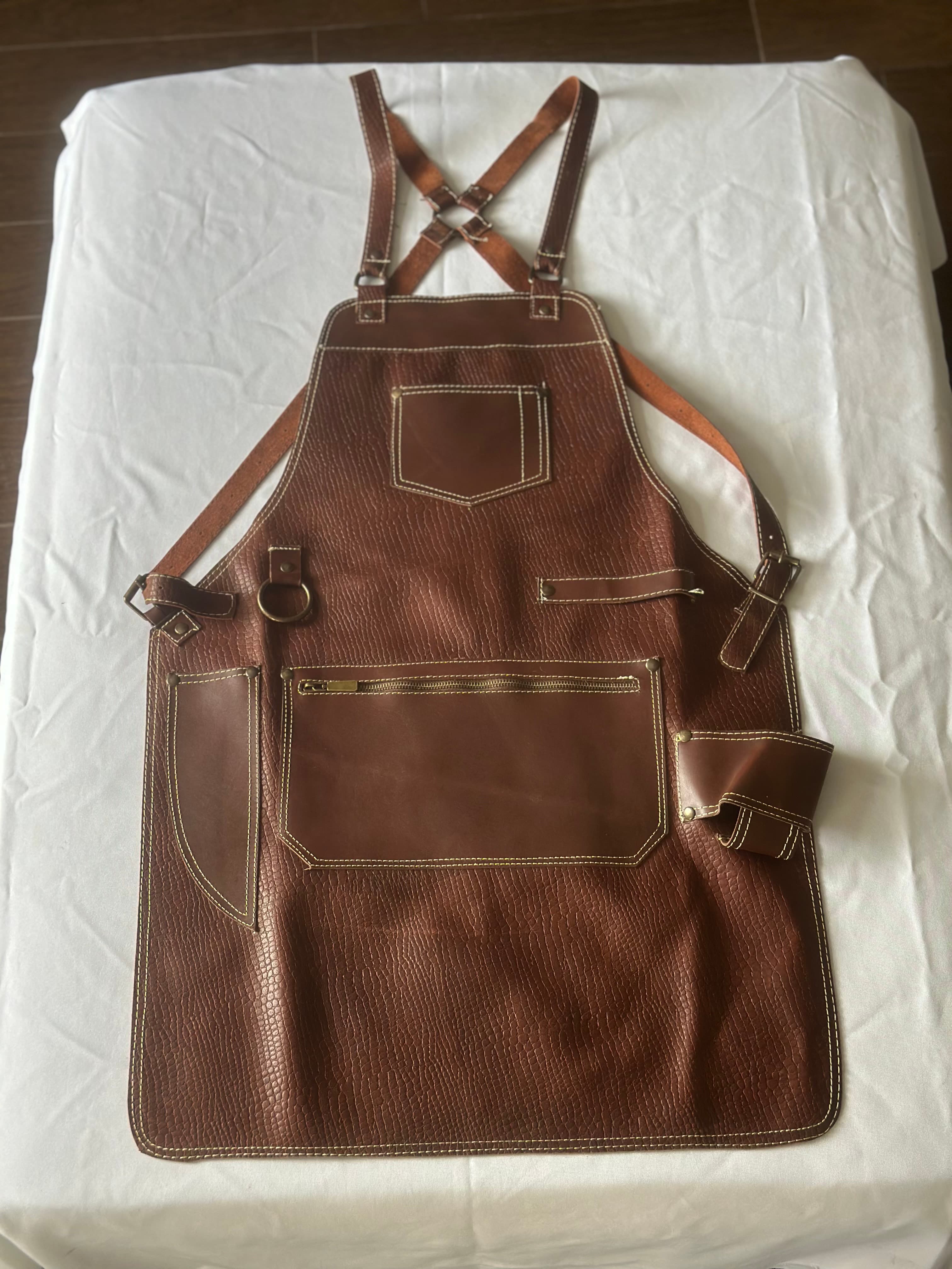Sienna Leather Apron with Zip Pocket
